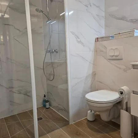 Appartement Beautiful New And Bright Sable & Sel